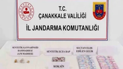 Çanakkale’de düzenlenen kapsamlı uyuşturucu operasyonunda gözaltına alınan 3 şüpheli tutuklandı.