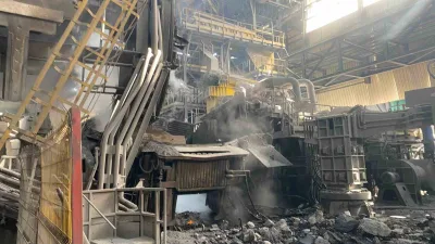 Bilecik’in Osmaneli ilçesinde bulunan bir demir çelik fabrikasında ark ocağının