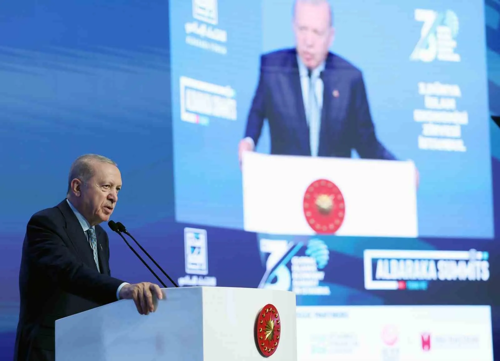 3’üncü Küresel İslami Ekonomi Zirvesi’nde konuşan Cumhurbaşkanı Recep Tayyip Erdoğan,