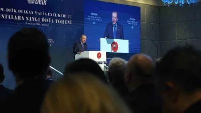İstanbul’da düzenlenen DEİK 39. Genel Kurulu ve Ustalara Saygı Ödül