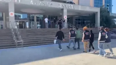 Edirne’de polis ekiplerince tefecilik suçunun önlenmesi amacıyla düzenlenen operasyonda çok