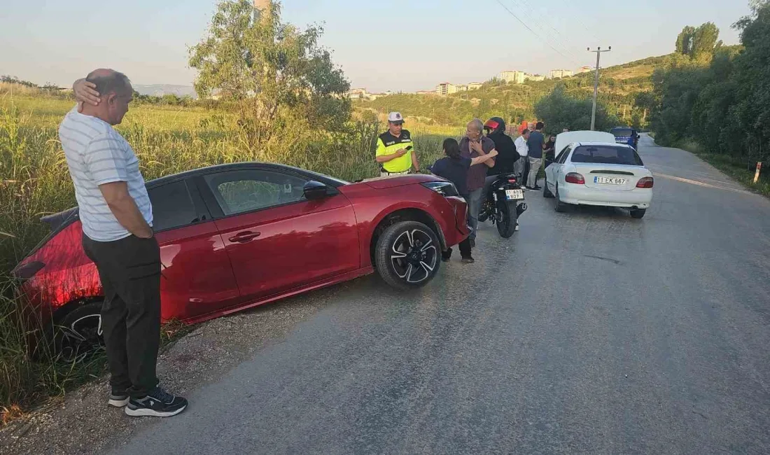 Bilecik’te meydana gelen trafik kazasında bir sürücü ehliyeti olmadığı nedeniyle