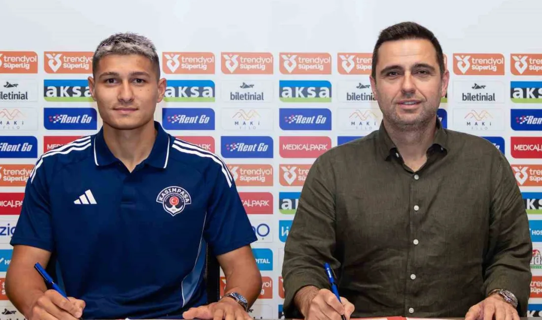 Kasımpaşa Kulübü, son olarak Ayvalıkgücü Belediyespor’da forma giyen Emirhan Boz’u