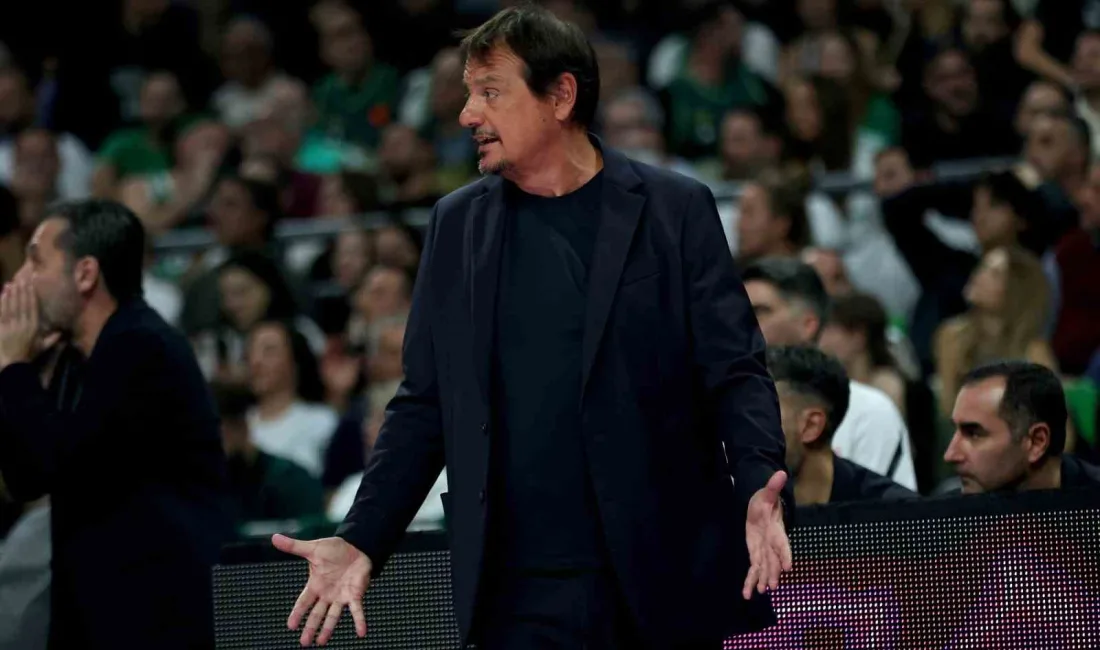Panathinaikos Başantrenörü Ergin Ataman, Yunanistan Basketbol Ligi final serisinin üçüncü