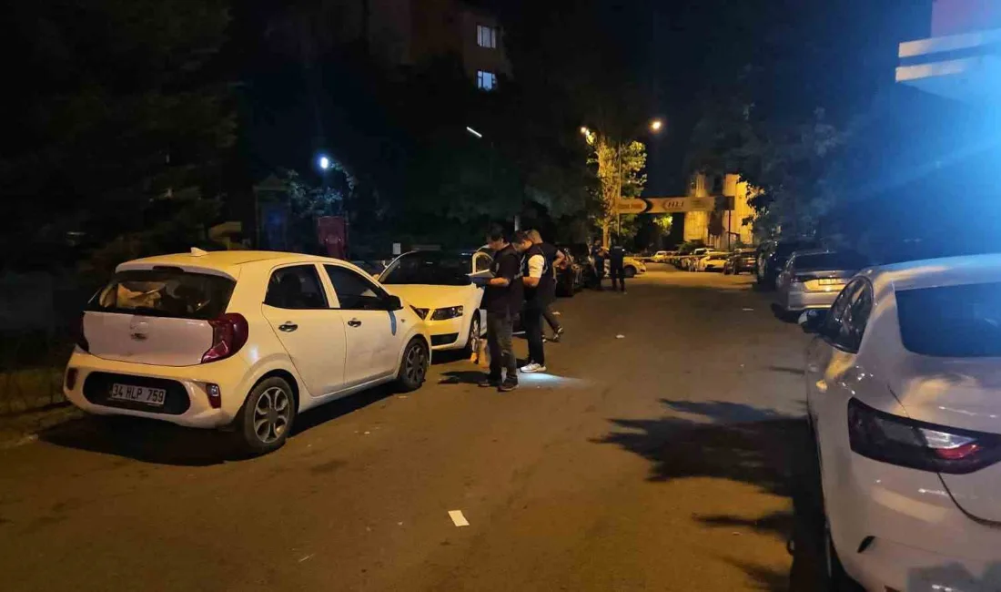 İstanbul Eyüpsultan’da kimliği henüz belirlenemeyen şahısların parktaki gruba yönelik silahlı