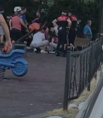 İstanbul Eyüpsultan’da bir parkta iki grup arasında çıkan silahlı çatışmada