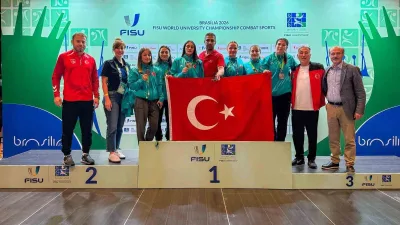 Brezilya’da düzenlenen FISU Dünya Üniversiteler Güreş Şampiyonası’nda mücadele eden Kadın