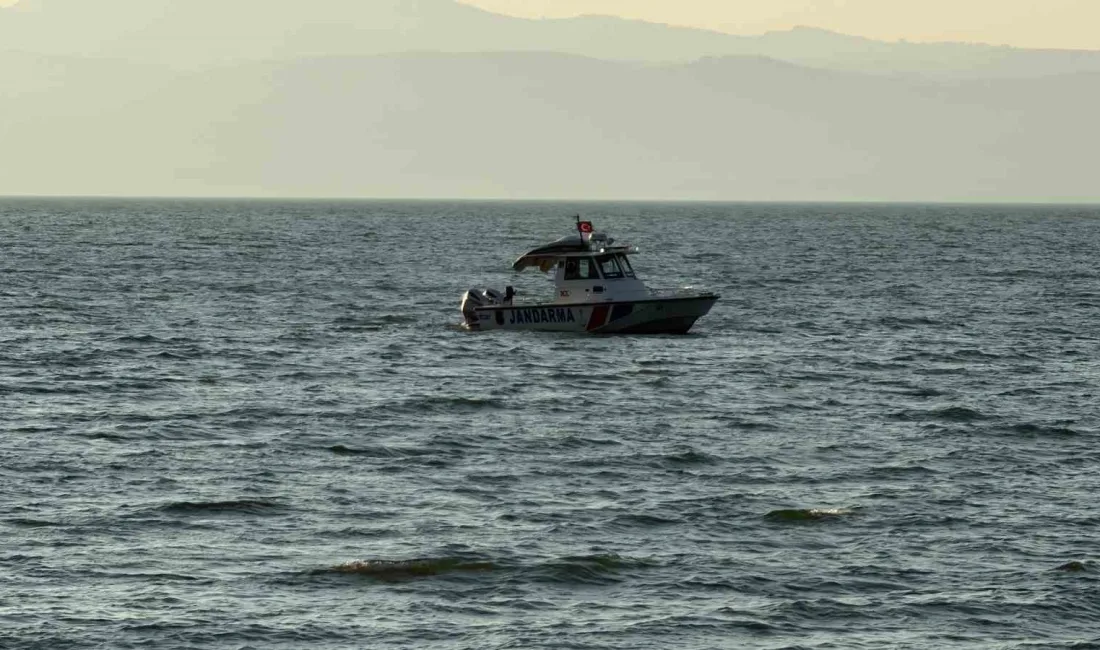Bursa’da oğlu ile yüzmek için İznik Gölü’ne giren emekli polis