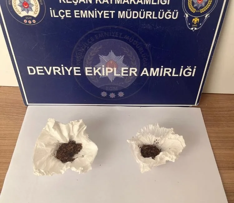 Edirne’nin Keşan ilçesinde, Emniyet Müdürlüğü ekipleri tarafından yapılan çalışmada, 5