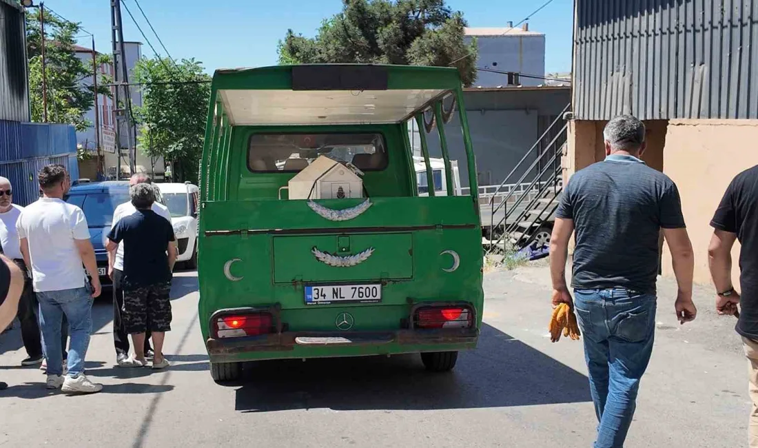 İstanbul’un Pendik ilçesinde bir iş yerinde tabancayla başına ateş eden