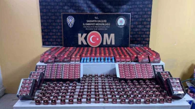 Sakarya’nın Adapazarı ve Arifiye ilçesinde kaçakçılık operasyonunda 3 şüpheli gözaltına