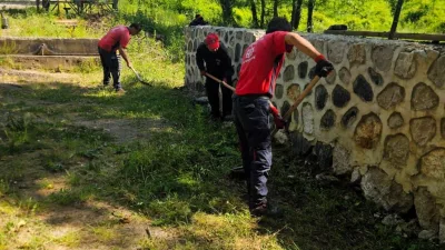 Kocaeli Büyükşehir Belediyesi, Gölcük Şevketiye Mahallesi’nde bulunan çeşmede gerçekleştirdiği yenileme