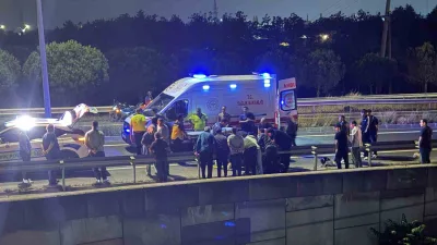 Tekirdağ’ın Kapaklı ilçesinde otomobil ile motosikletin çarpışması sonucu meydana gelen