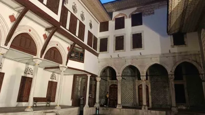Topkapı Sarayı, gece ziyareti için kapılarını açtı. Saray manzarası ve