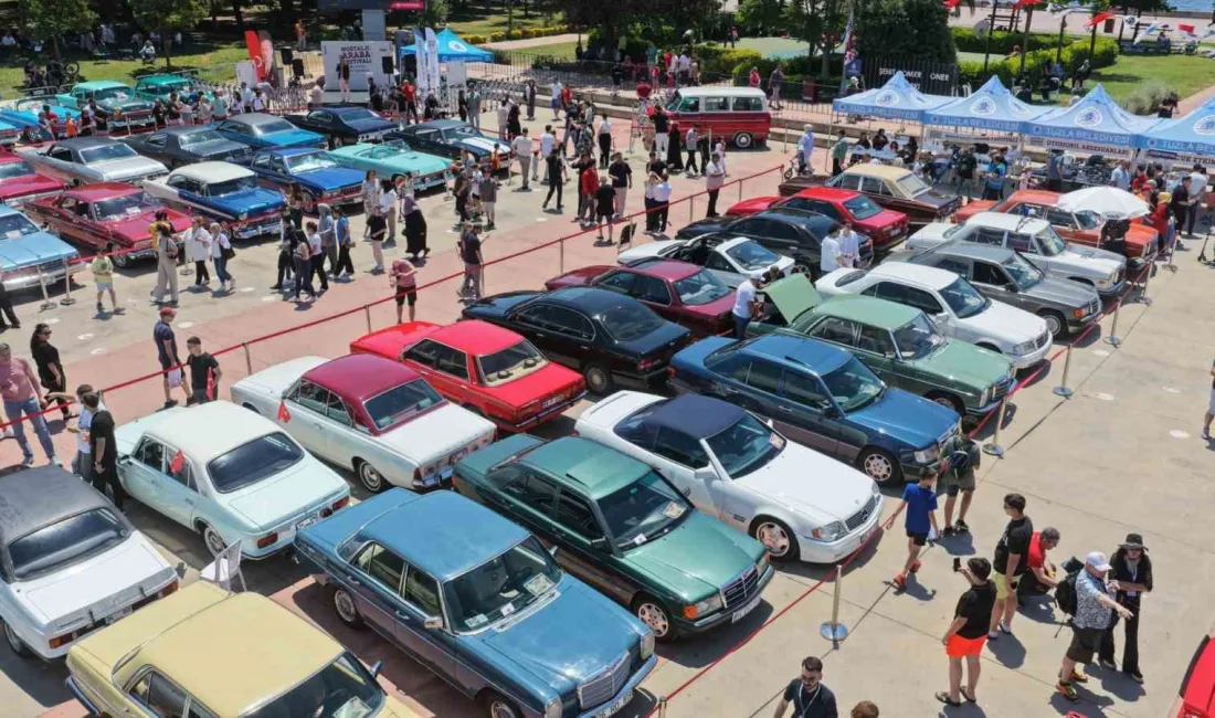 Tuzla Belediyesi tarafından düzenlenen 2. Nostalji Araba Festivali, Tuzla Sahil