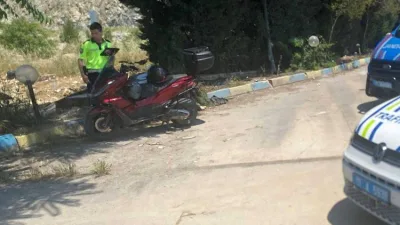 Bilecik’te akaryakıt istasyonundan yakıt alan motosiklet sürücüsü saniyeler sonra kaza