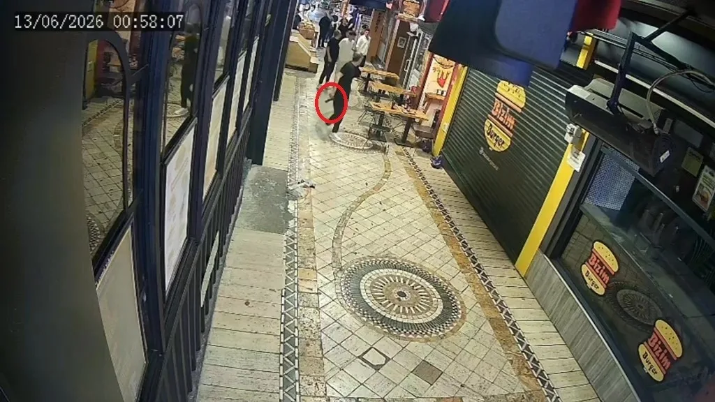 Kocaeli’nin İzmit ilçesinde yazılım mühendisini darbeden ve çıkarıldıkları hakimlikçe adli