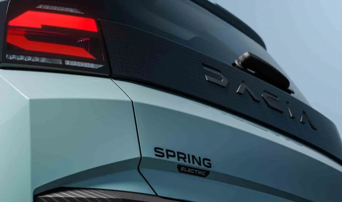 Dacia, yüzde 100 elektrikli şehir otomobili Spring’in ikinci neslini tanıtıyor.