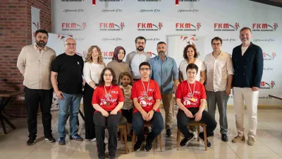Bursa’da 2026 Liselere Geçiş Sınavı’nda (LGS) aynı okuldan 3 öğrenci