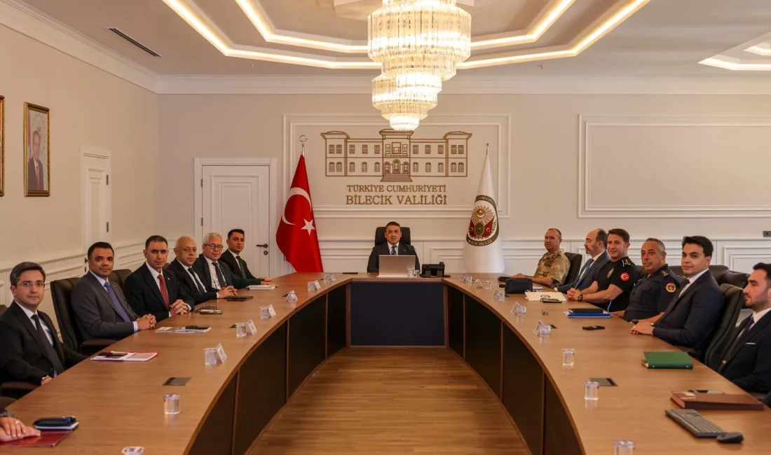 Bilecik’te düzenlenen İl Asayiş ve Güvenlik Toplantısı’nda terörden trafiğe kadar