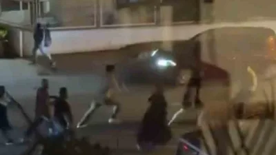 Bursa’da iki aile arasında çıkan kavga adeta meydan muharebesine döndü.