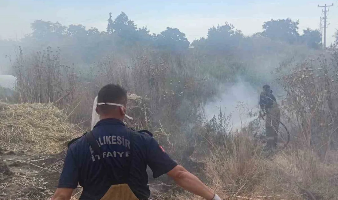 Balıkesir’in Susurluk ilçesinde meydana gelen saman yangını, itfaiye ekiplerinin müdahalesiyle