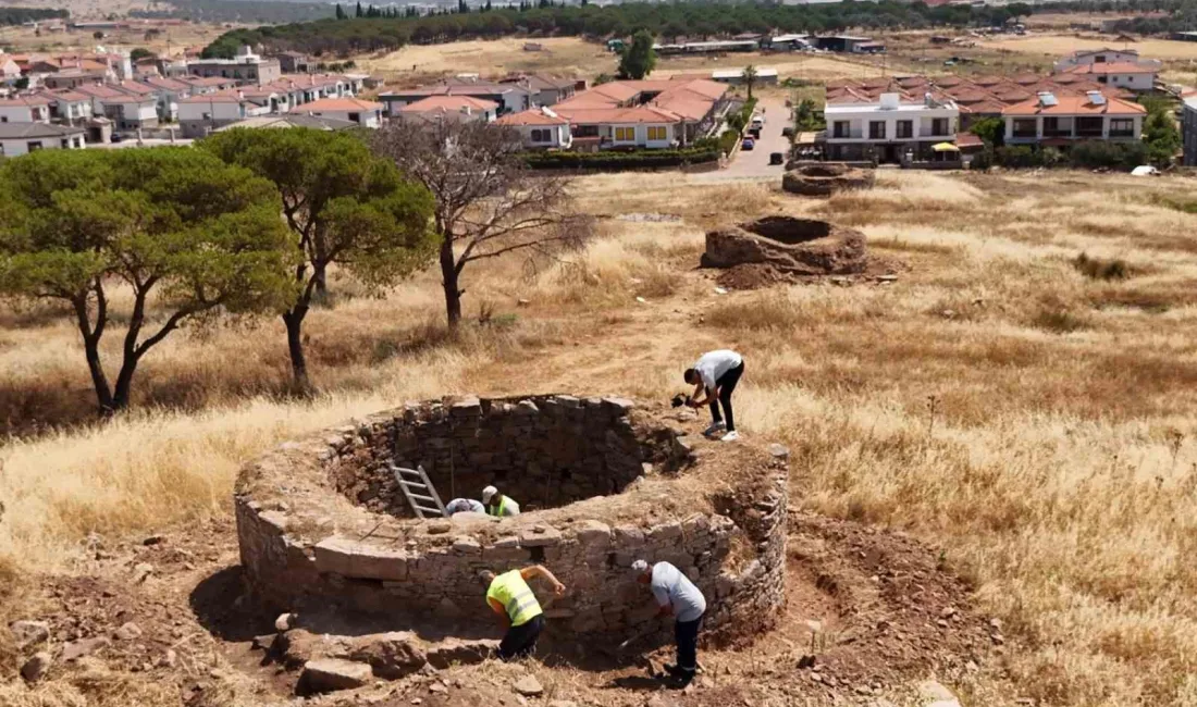 Ayvalık’ın Küçükköy Mahallesi’nde bulunan 5 tarihi yel değirmeni, Ayvalık Belediyesi’nin
