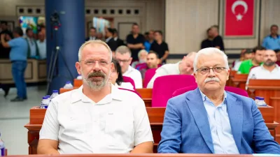 Burhaniye Belediye Başkanı ve T.C. Çevreci Belediyeler Birliği Başkanı Ali