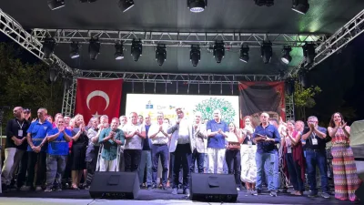 Edremit Belediyesi tarafından “Ölmez Ağacın Gölgesinde Kitap” temasıyla düzenlenen 8.