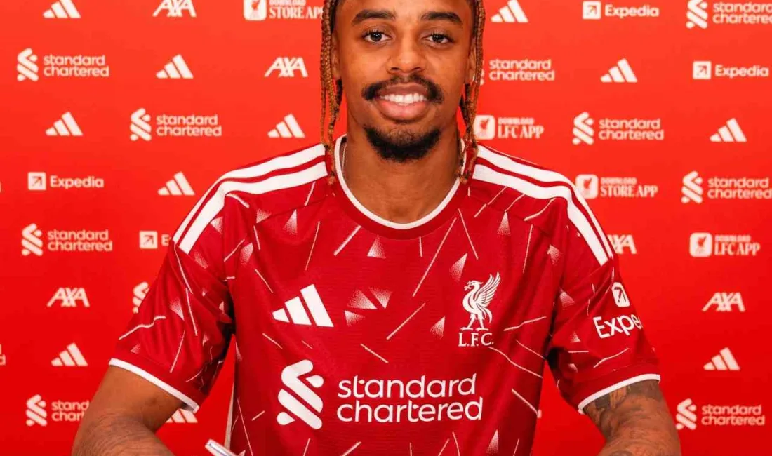 İngiltere Premier Lig ekiplerinden Liverpool, daha önce Paris Saint-Germain (PSG)