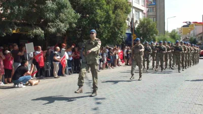 Burhaniye ilçesinde, 30 Ağustos Zaferinin 104.yılı coşkulu törenlerle kutlandı. Cumhuriyet