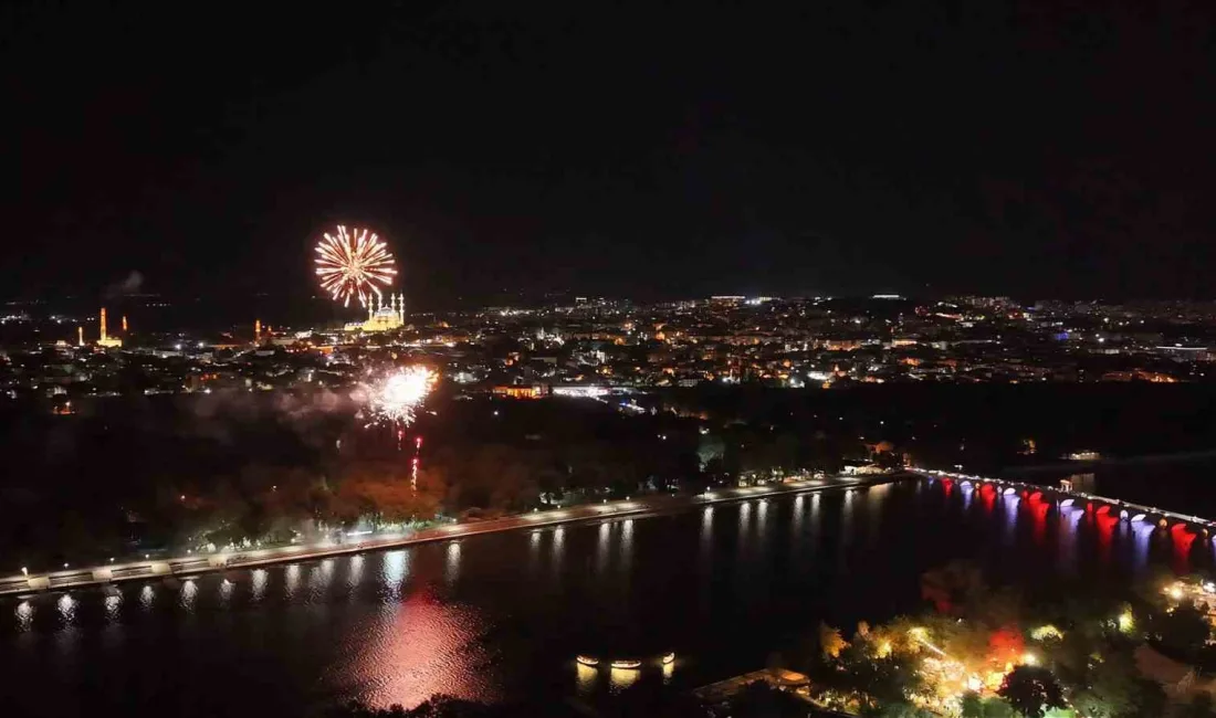 Edirne’de 30 Ağustos Zafer Bayramı dolayısıyla resepsiyon düzenlendi. Meriç Nehri