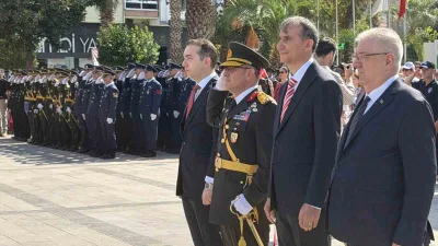 Balıkesir’in Edremit ilçesinde 30 Ağustos Zafer Bayramı’nın 104. yıl dönümü,