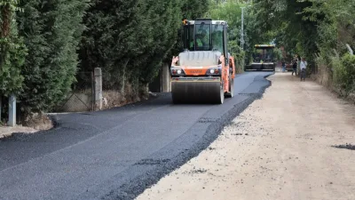 Kartepe’de altyapı çalışmaları tamamlanan cadde ve sokaklarda belediye ekiplerince asfalt,