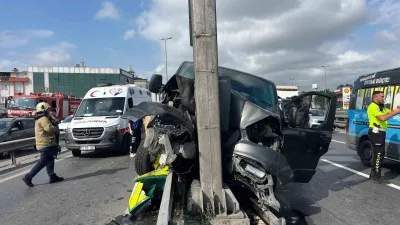 Küçükçekmece E5’te yaz kursuna giden çocukları taşıyan ticari araç, yol