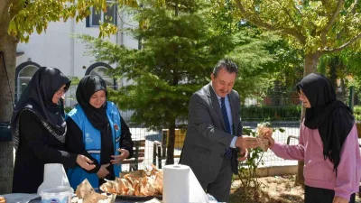 Bilecik’te Türkiye Diyanet Vakfı (TDV), Kur’an kursu öğrencilerine ve cami