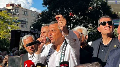Yeni Parti Genel Başkanı Özgür Özel, “Yeni Parti, ev kadınlarının