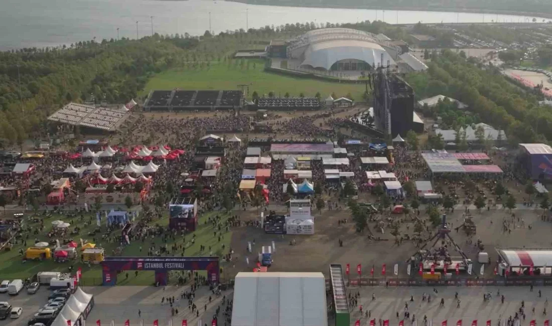 Bu yıl 5’incisi düzenlenen İstanbul Festivali’nde dün Semicenk ve Yıldız