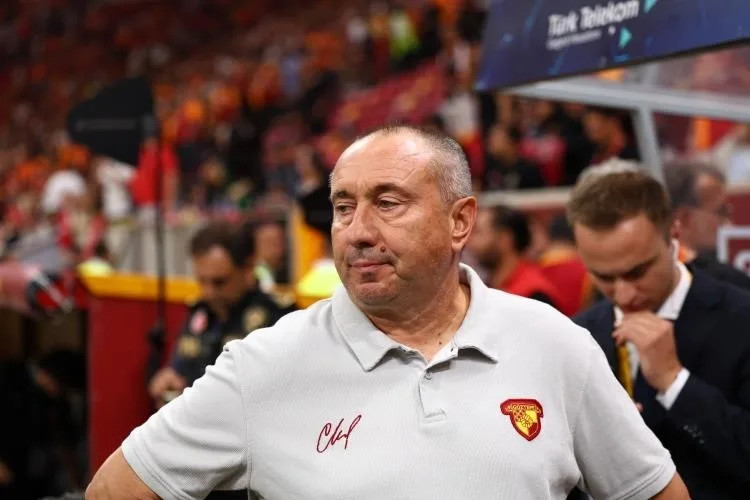 Göztepe Teknik Direktörü Stanimir Stoilov, Galatasaray’a 3-2 mağlup oldukları maçtan