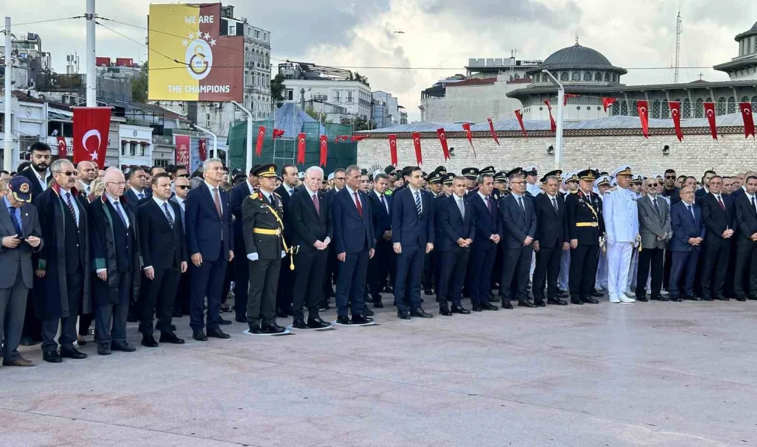 30 Ağustos Zafer Bayramı’nın 104’üncü yıl dönümü dolayısıyla Taksim Meydanı’nda