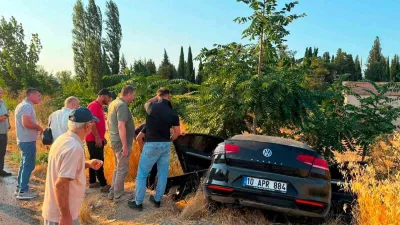 Balıkesir’in Sındırgı ilçesindeki orman yangınına müdahaleye giden orman aracı ile