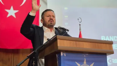 Balıkesir’de CHP İl Kadın Kolları Başkanlığı yaptıktan sonra “Yeni Parti”