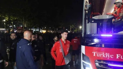 A Milli Futbol Takımı, Fransa maçı öncesi Kocaeli Stadyumu’nda gerçekleştirdiği