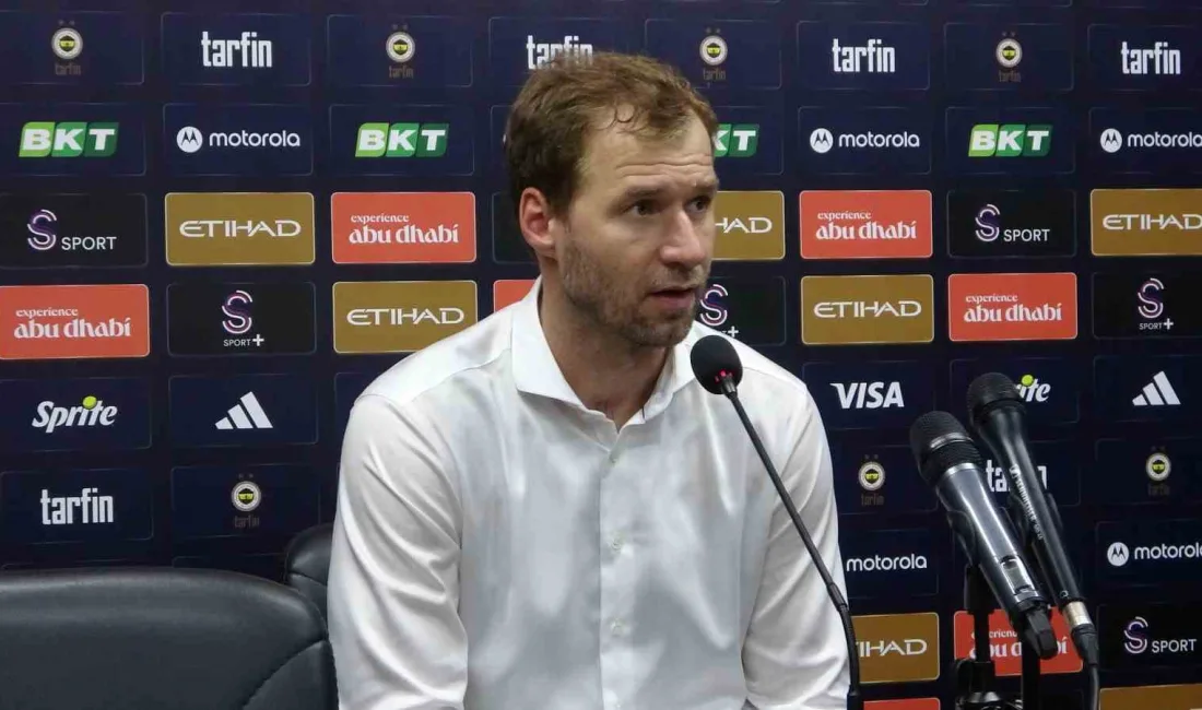 Bayern Münih Başantrenörü Anton Gavel, Fenerbahçe ile oynadıkları Euroleague maçında