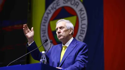 Fenerbahçe Başkanı Aziz Yıldırım, mali genel kurulda önceki dönem yönetim