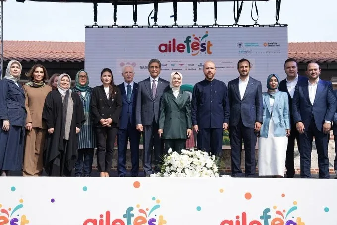 Rami Kütüphanesi’nde düzenlenen Aile Festivali’nin açılışında konuşan Aile ve Sosyal
