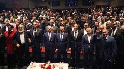 “Türkiye Yüzyılı Buluşmaları” kapsamında Sultanbeyli’de AK Parti ilçe teşkilatıyla bir