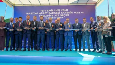 Ulaştırma ve Altyapı Bakanı Abdulkadir Uraloğlu’nun katılımıyla Ümraniye’de Trabzon Millet