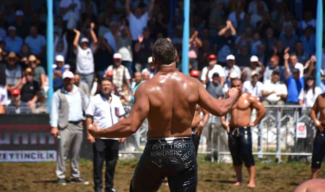 Balıkesir Büyükşehir Belediyesporlu Necip Al, Yağlı Güreş Cumhurbaşkanlığı Kupası’nda gösterdiği