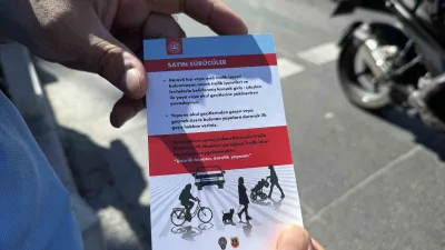 İstanbul İl Trafik Denetleme Şube Müdürlüğün ekipleri, Beşiktaş’ta yayaların trafik